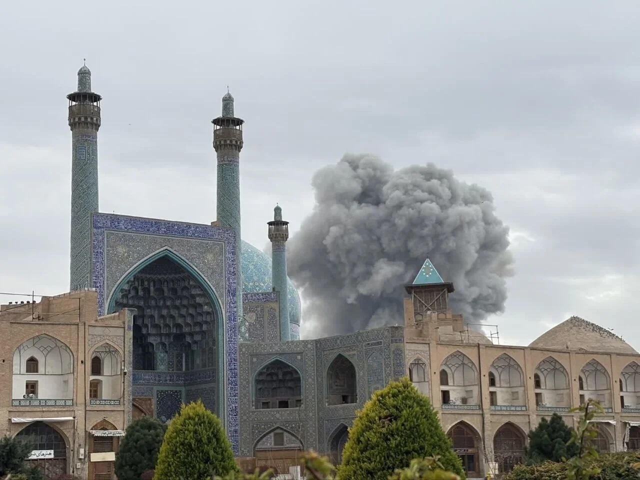 مجاورت پایگاه‌های نظامی با آثار تاریخی؛ ضربه دیگر جمهوری اسلامی به میراث فرهنگی