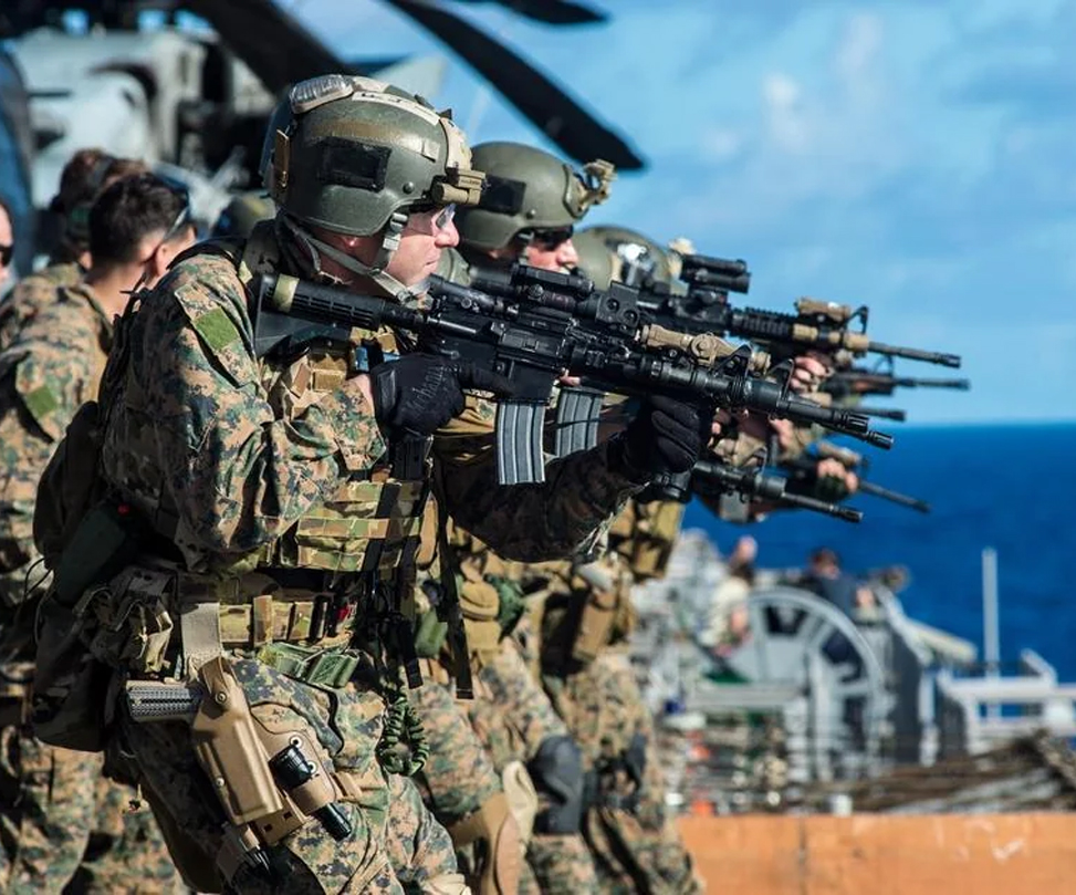 وال‌استریت ژورنال: برنامه تصرف موقت جزایر با ۲۲۰۰ سرباز آمریکایی روی میز است