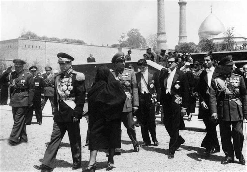 سالروز بازگشت پادشاه؛ روزی که پیکر رضاشاه در خاک ایران آرام گرفت