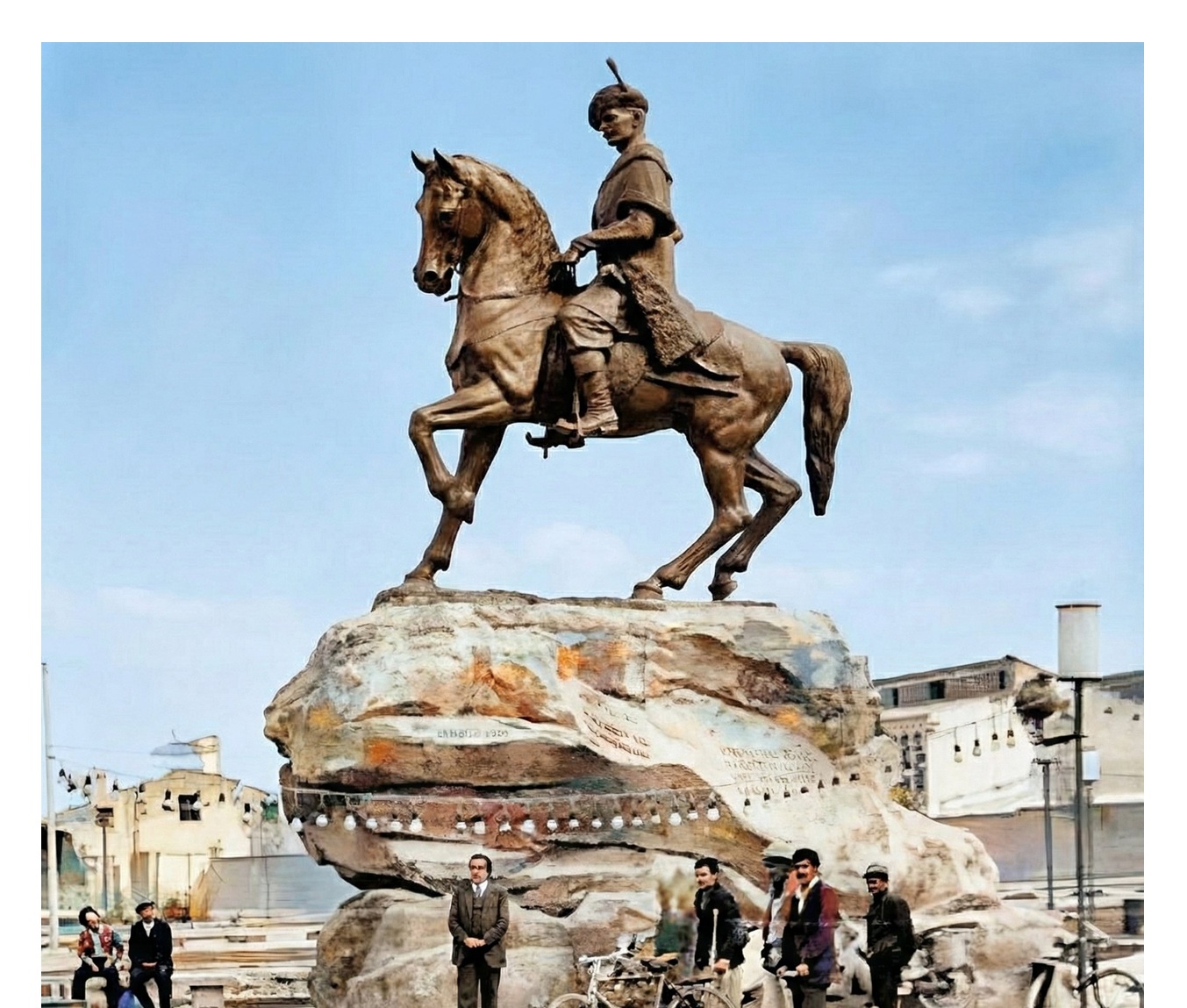 راز سربه‌مهر مجسمه هفت متری شاه‌عباس؛ از میدان دروازه شیراز تا دفن در مکانی نامعلوم