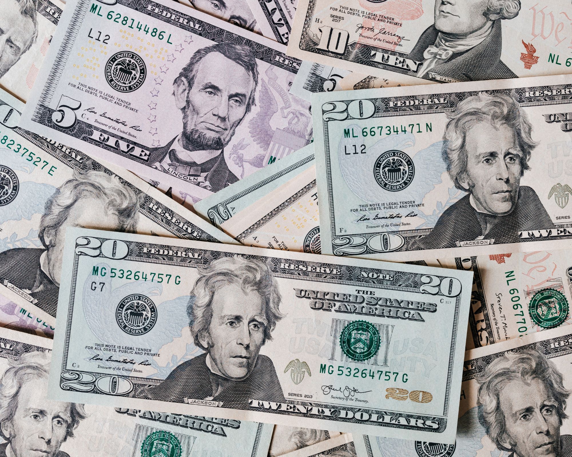 وضعیت منطقه ارزش دلار را بیش از پیش تقویت کرده است