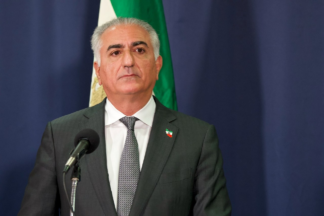 بازتاب حضور شاهزاده رضا پهلوی در «کنفرانس سی‌پک» در رسانه‌های بین‌المللی؛ «سخنرانی تاثیرگذار در جمع هواداران وفادار»