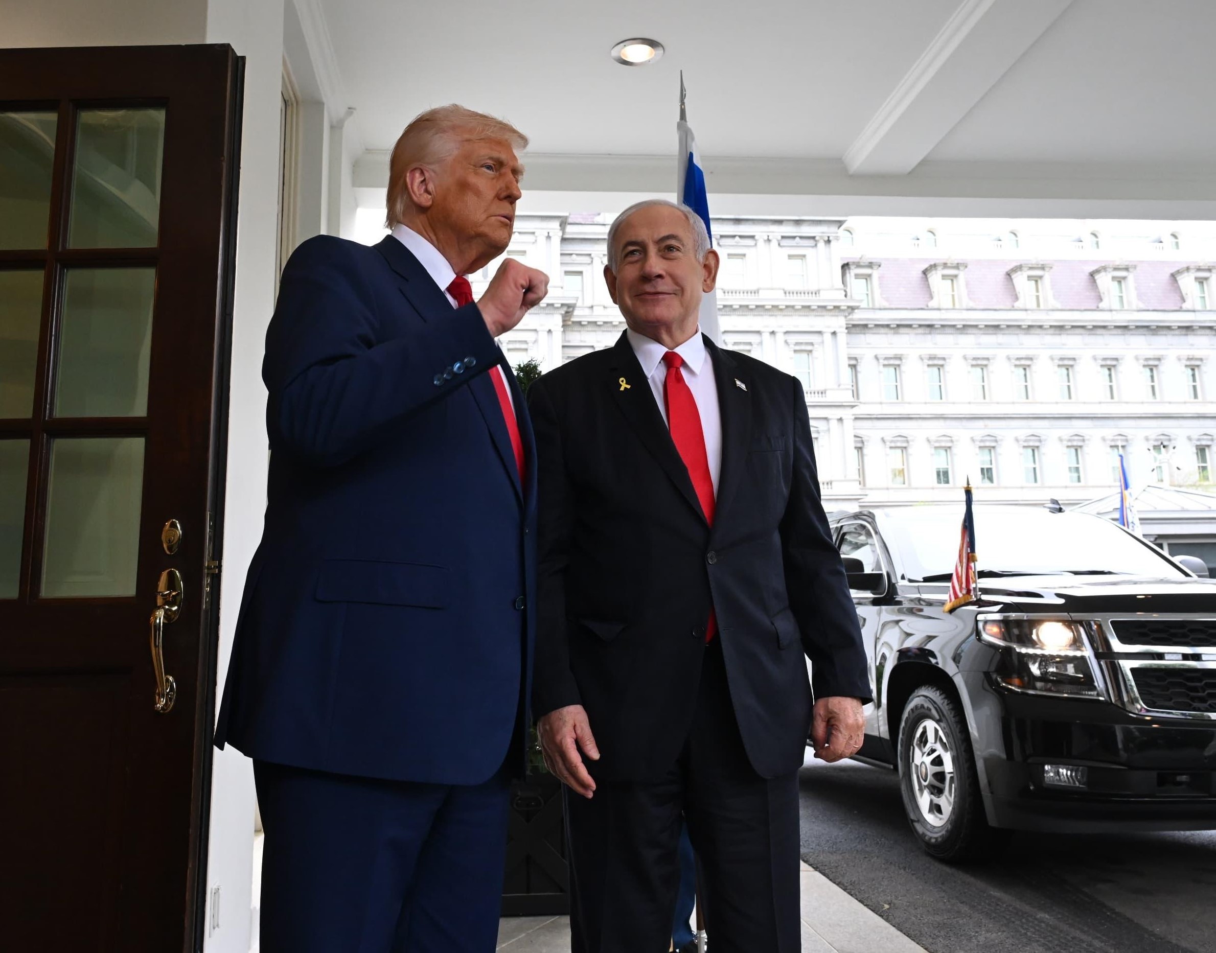 روایت نیویورک تایمز از جلسات محرمانه‌ای که به تصمیم ترامپ برای ورود به جنگ علیه رژیم ایران منجر شد