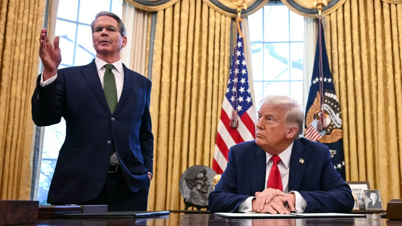 دولت ترامپ بانک‌هایی را که با پول‌های ایران کار می‌کنند هدف می‌گیرد