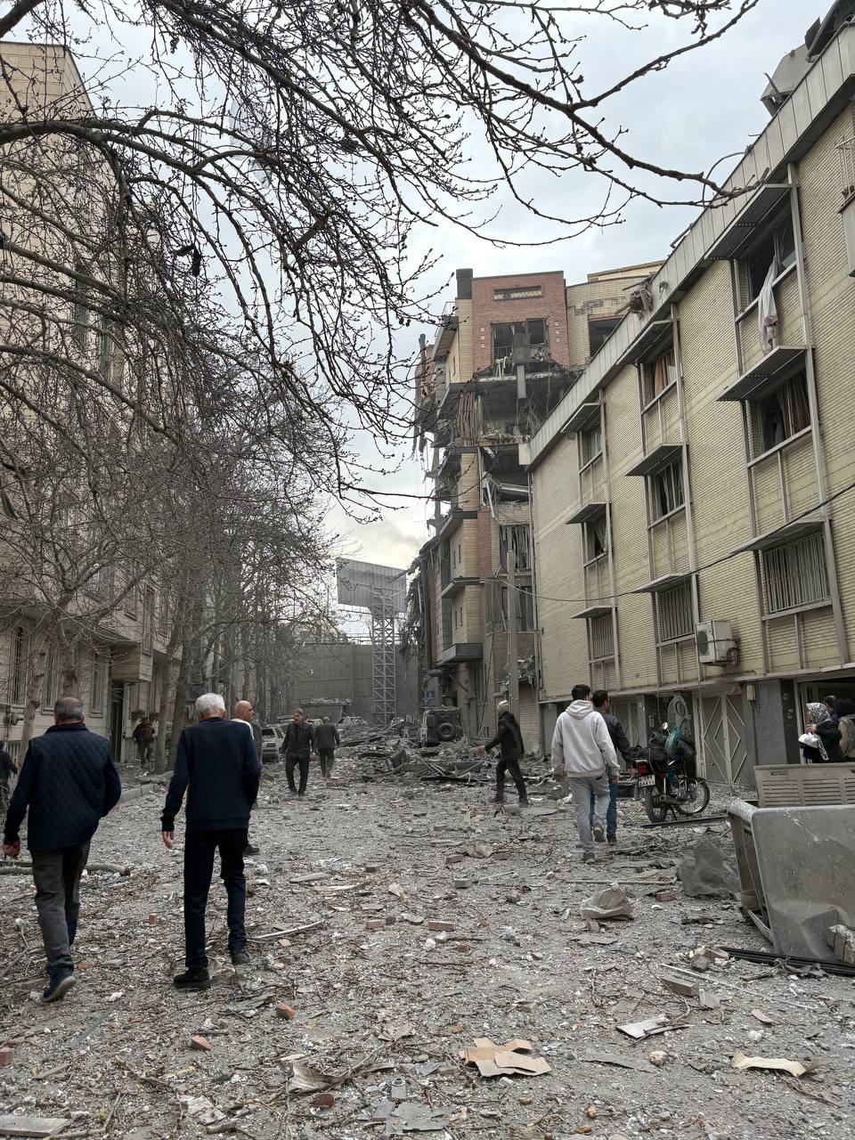 نوروز با طعم باروت؛ تهرانی‌ها میان هراس از جنگ و امید به پایان تاریکی