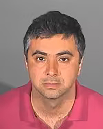 محمدرضا صادق‌نیا، عامل اجرای برنامه ترور جمشید شارمهد در آمریکا- دادگستری آمریکا