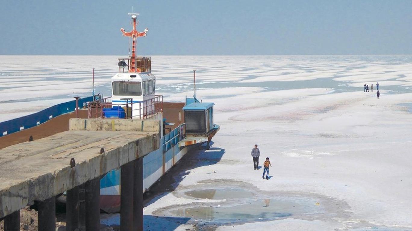 lake-urmia-1-UST.jpeg?itok=kmKmkgqO