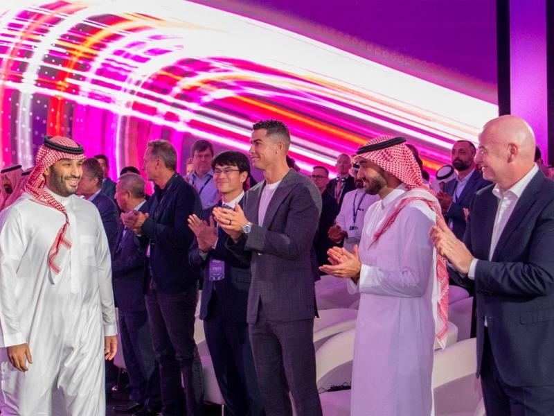 آنا کالینسکایا قهرمان پیشین تنیس، اسلاون استیفنس را غافلگیر کرد