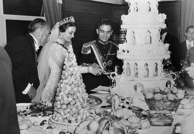 1955-king-hussein-and-queen-dina.jpg
